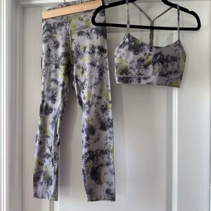 Space Dye Lululemon Sports Bra and Leggings Set